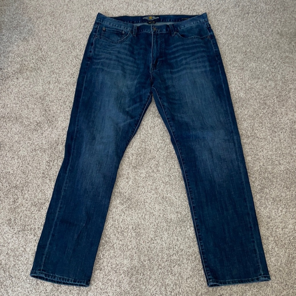 Lucky brand athletic jeans